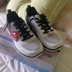 Sketchers - Flex Appeal 3.0 -Size 7